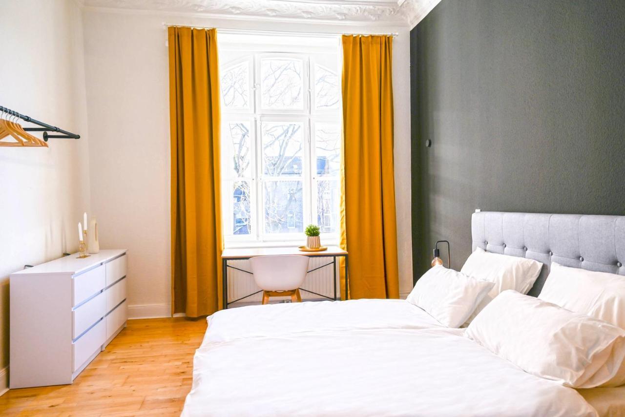 120Qm Denkmal Apartment In Krefeld Mit Stuck Und Balkon - Beuys Apartments - Krefeld Kültér fotó